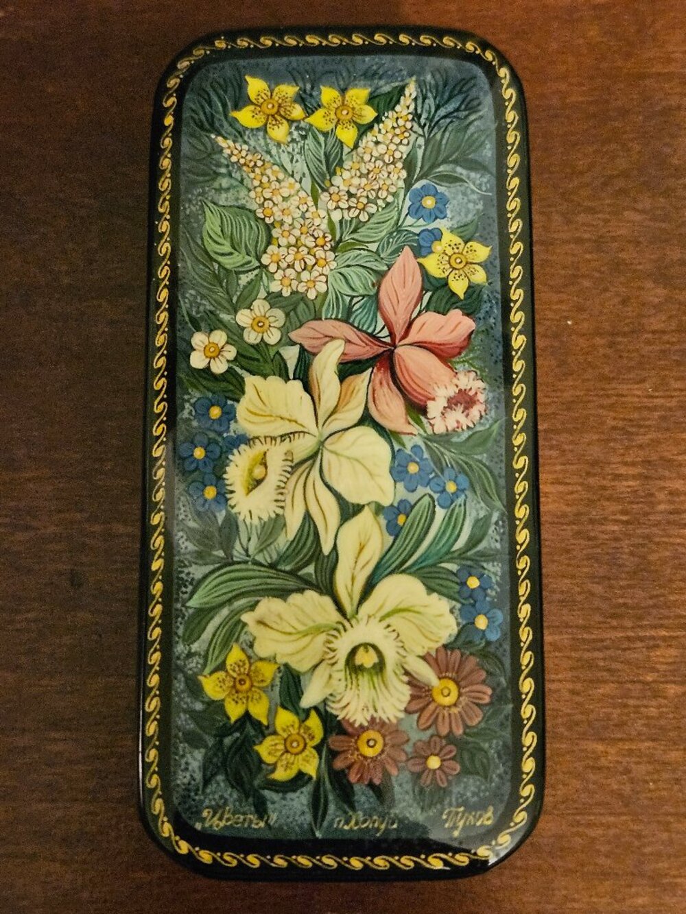 Vintage Hand Painted & Signed Russian Lacquered Trinket Box Floral